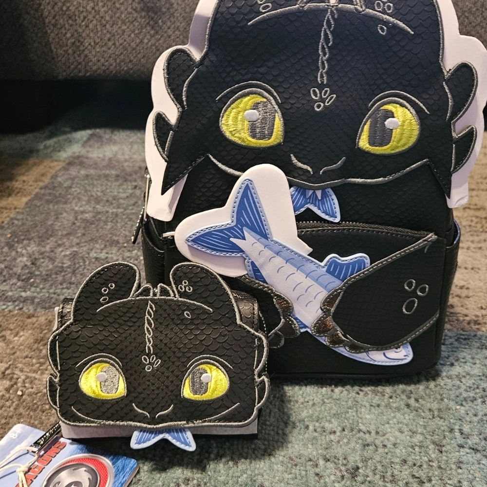 Loungefly Black How To Train Your Dragon Toothless/fish Backpack and Wallet